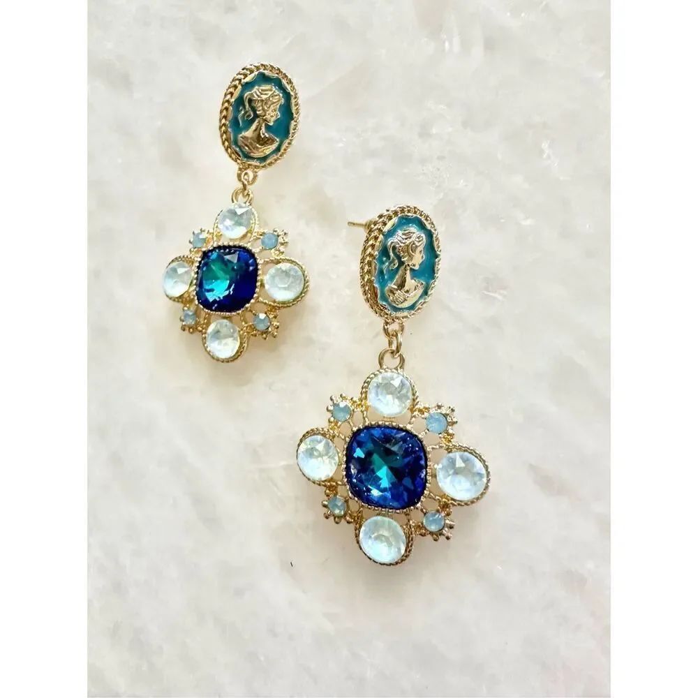 Light and deep blue Silhouette super sparkly flowerācrest dangle earrings